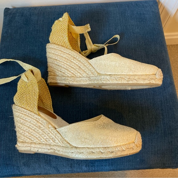 andre assous  gold wedge ankle tie espadrilles size 37 EUC - Picture 4 of 8